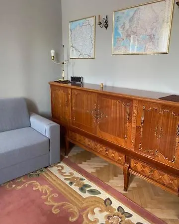 Apartament Krzywe Kolo 14-16-18 M7 Warszawa